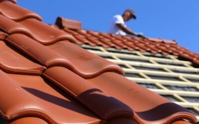 Comment la Zinguerie à Genève peut-elle corriger les défauts d’étanchéité entre une toiture inclinée et un mur extérieur ?